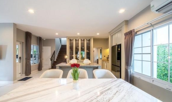 ให้เช่าและขายบ้านเดี่ยว 2 ชั้นหลังมุม นันทวัน รามอินทรา  พหลโยธิน50 ซอยเทพรักษ์60 ใกล้ทางขึ้น-ลงทางด่วน