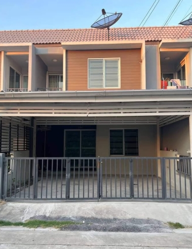  ให้เช่าทาวน์โฮม เดอะคัลเลอร์ บางนา ก.ม.8 เฟส5 ติดอีเกีย เมกะบางนา