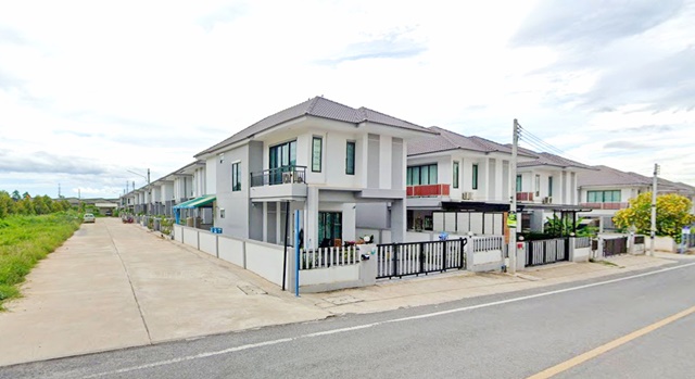 ให้เช่าบ้านเดี่ยว 2 ชั้น 50 ตร.วา.เฟอร์ครบ บุญถาวร 3.9 กม. 200 ตร.ม.แม็คโคร สุราษฎร์ธานี 3.3 กม.3 นอน 3 น้ำ  เทศบาลนคร 