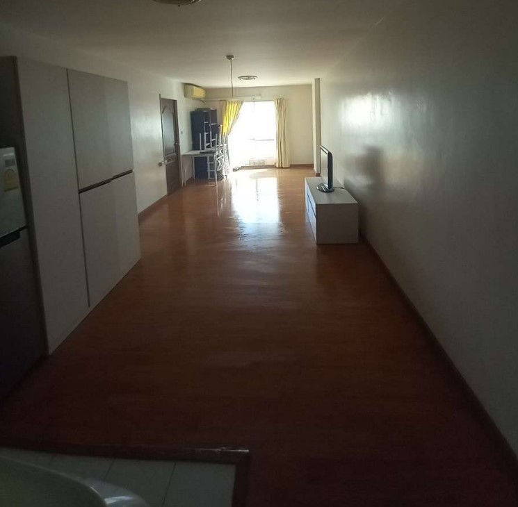 ขายคอนโดมือสอง เขตจตุจักร กรุงเทพมหานคร โครงการ ชาโตว์ อินทาวน์ รัชดา 36