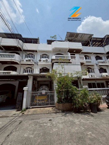 ขายทาวน์โฮมบิวด์อินสวย 4 ชั้น 43 ตร.วา  ในหมู่บ้าน ซอย ม.หอการค้า ถ.วิภาวดี