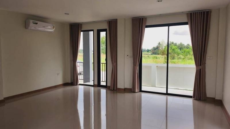 โซนสันผีเสื้อ ให้เช่า 40,000 บาท/เดือน ขายเพียง 4.69 ล้าน #บ้านสร้างใหม่ 2 ชั้น #อำเภอเมือง #สไตล์ทรอปิคอล #นอร์ดิก ราคาดี ทำเลเยี่ยม