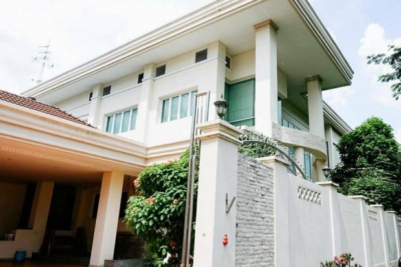 ขายบ้านเดี่ยว – เขตวังทองหลาง กรุงเทพฯ  มีความเป็นส่วนตัว