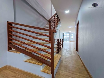 ขายตึกแถว 4  ชั้น 4 คูหา พื้นที่ 18/16.7/16.9/17.1 รวม 68.7 ตรว.  ในซอย จรัญสนิทวงศ์ 49 ทำเลดี ใกล้แยกปิ่นเกล้า และสะพานพระราม 8 ราคาพิเศษ!!