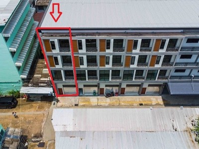  ขายตึกแถว 4  ชั้น 18 ตรว. หลังมุม ในซอย จรัญสนิทวงศ์ 49 ทำเลดี ใกล้แยกปิ่นเกล้า และสะพานพระราม 8 ราคาพิเศษ!!