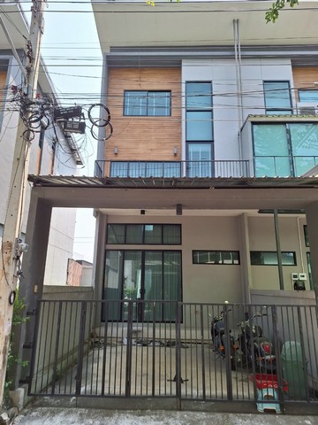 ขายทาวน์โฮมสูง 3 ชั้น อีโค่ สเปซ บางนา วงแหวน ห้องหัวมุมมีที่จอดรถข้างเคียง ต.บางแก้ว อ.บางพลี จ.สมุทรปราการ