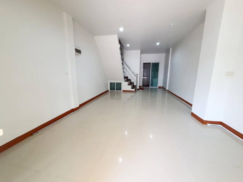 ให้เช่าทาวน์โฮม หมู่บ้านภัสราวัล ซอย พหลโยธิน 52 บางเขน ใกล้ bts สายหยุด