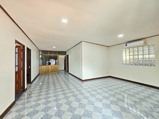 MRTแยกนนทบุรี 1กม โลตัส พระนั่งเกล้า 500ม.3 นอน.ให้เช่าบ้านเดี่ยว 50ตร.วา. 199ตร.ม. 2น้ำ 4 แอร์ โรบินสัน รัตนาธิเบศร์ 1.3กม.