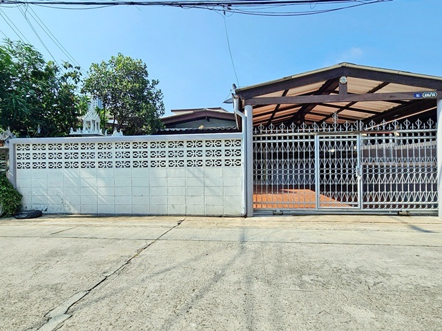 ให้เช่าบ้านเดี่ยว 50ตร.วา.โลตัส พระนั่งเกล้า 500ม.3 นอน MRTแยกนนทบุรี 1กม 199ตร.ม. 2น้ำ 4 แอร์ โรบินสัน รัตนาธิเบศร์ 1.3กม.