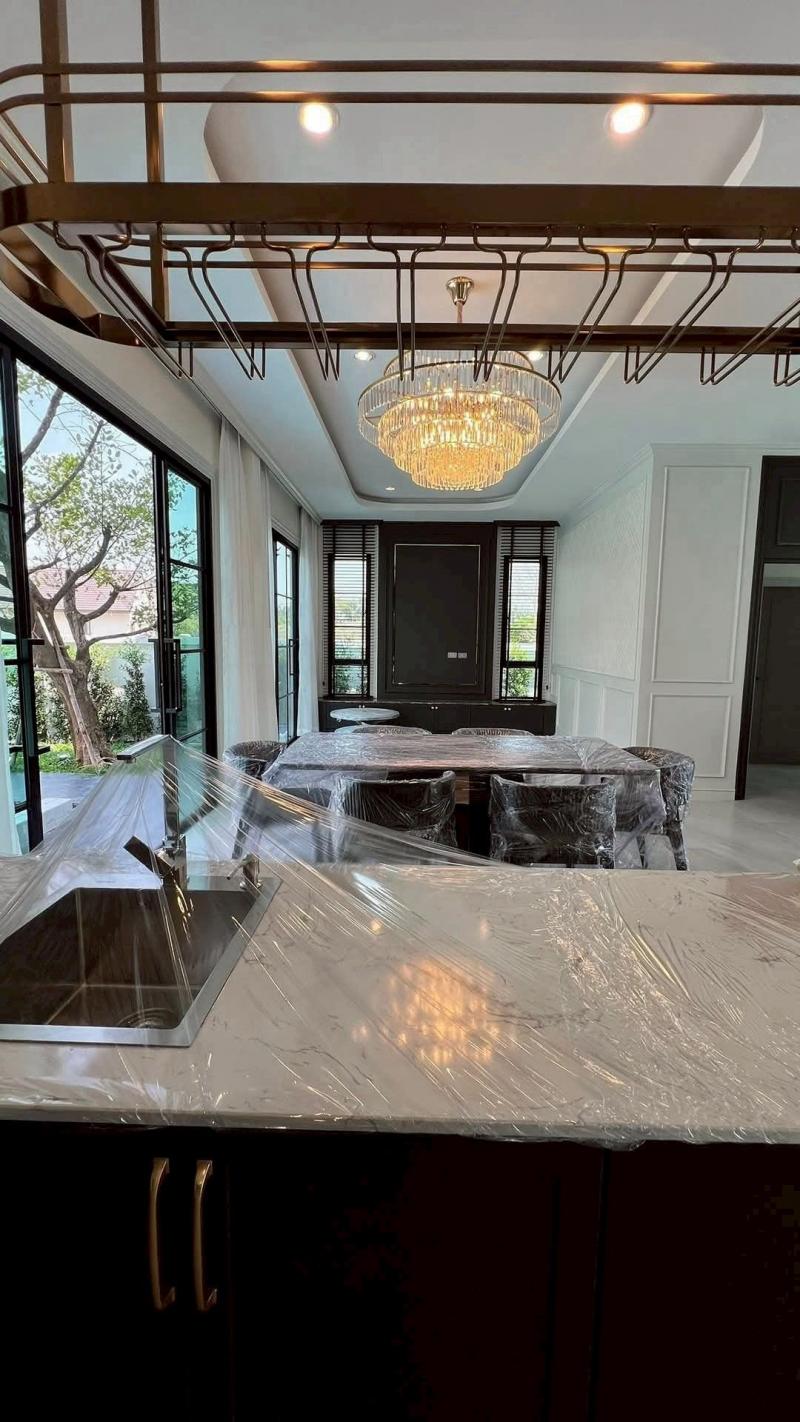 พูลวิลล่าสุดหรูสร้างใหม่ ขาย 18.5 ล้าน เนื้อที่ 101 ตรว. 5 นอน 6 น้ำ #โซนหางดง ทำเลทอง #ใกล้กาดฝรั่ง #พร้อมเฟอร์นิเจอร์สุดหรูทั้งหลัง