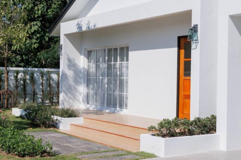 ราคาเริ่มต้นที่ 3.29 ล้าน 87 ตรว. #น้ำแพร่ #หางดง #บ้านสร้างใหม่ชั้นเดียว #สไตล์มินิมอล ดีไซน์เรียบง่าย ดูสะอาดตา อบอุ่น แบบโฮมคาเฟ่