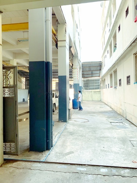 ให้เช่าโกดัง บางบอน1  MRT บางแค 5.2กม.โรงงาน 500 ตร.ม. บางขุนเทียน ใหม่ ประตูใหญ่ รถใหญ่ 10 ล้อ  จอดรถได้หลายคัน
