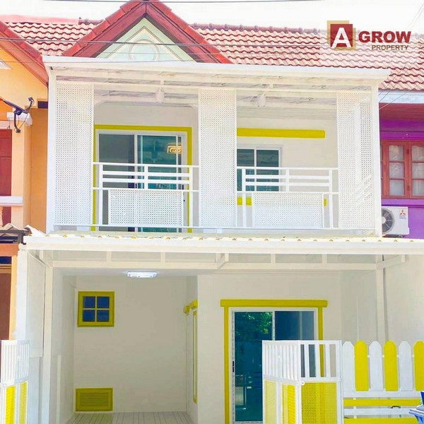 หมู่บ้านจิตรัตนา ถนนบางบัวทอง-สุพรรณบุรี ถนนเมน ตกแต่งใหม่ทั้งหลังพร้อมอยู่ค่ะ