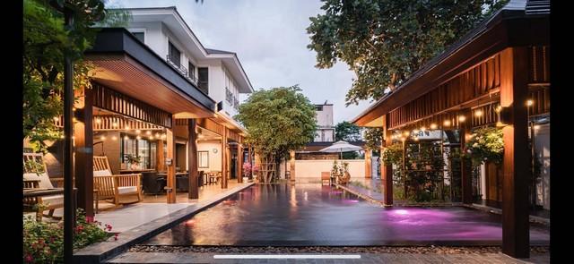 ขายบ้านเดี่ยว 3 ชั้น หลังมุม ย่านรามอินทรา วัชรพล สุขาภิบาล 5 พร้อมสระว่ายน้ำ ใกล้รถไฟฟ้า รามอินทรา กม.6