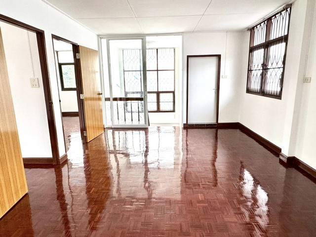 ให้เช่าบ้านเดี่ยว2ชั้นหลังมุม 405 ตร.ม.ย่านสุทธิสารลาดพร้าว48ใกล้MRTภาวนา,MRTสุทธิสาร