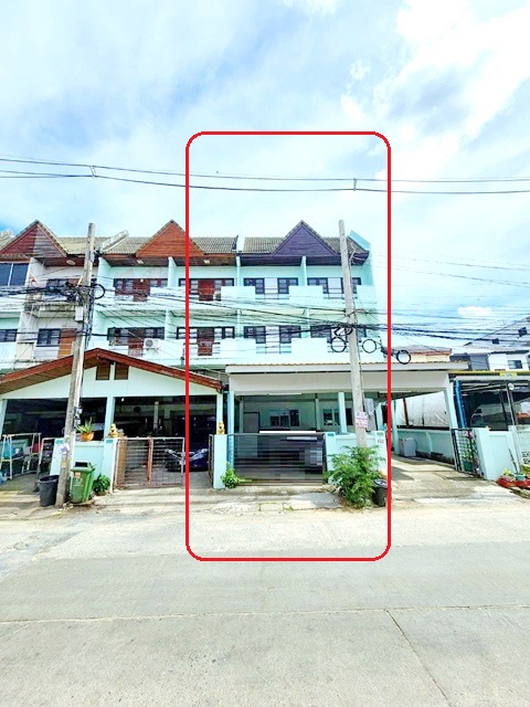 รามอินทรา61-67 ตลาดถนอมมิตร 600ม. MRT วัชรพล 1.2 กม.ให้เช่าทาวน์โฮม 3.5 ชั้น 20 ตร.วา.221ตร.ม.