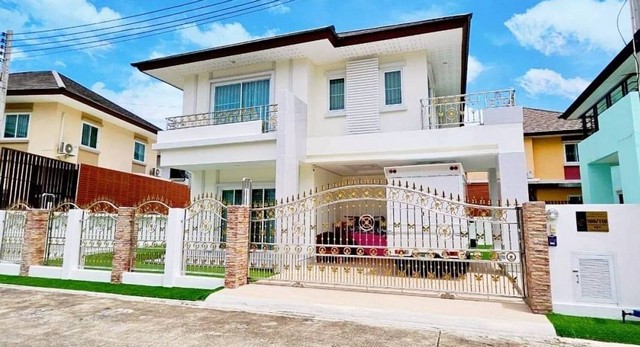 ขายและให้เช่าบ้านเดี่ยว 2 ชั้น ทำเลใจกลางเมืองชลบุรีเดินทางสะดวก หมู่บ้าน เดอะเซ็นทรัลทาวน์