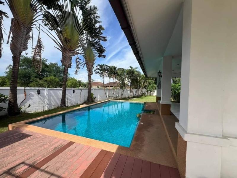 พูลวิลล่าชั้นเดียวให้เช่าเดือนละ 40,000 บาท 230 ตรว. #โซนหางดง มีสระว่ายน้ำ และสนามหญ้ากว้าง สิ่งอำนวยความสะดวกต่างๆมากมาย