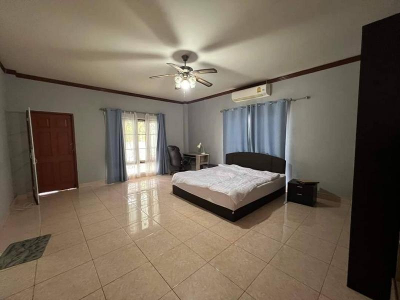 พูลวิลล่าชั้นเดียวให้เช่าเดือนละ 40,000 บาท 230 ตรว. #โซนหางดง มีสระว่ายน้ำ และสนามหญ้ากว้าง สิ่งอำนวยความสะดวกต่างๆมากมาย