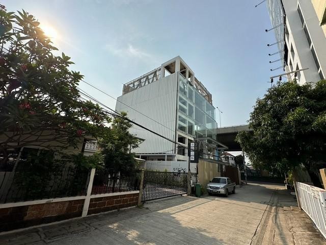 P550 ให้เช่า อาคาร สำนักงานสร้างใหม่ มีลิฟท์โดยสาร ย่านพระราม9 ใกล้ห้างเดอะไนน์ เดอะ มอลล์ บางกะปิ 