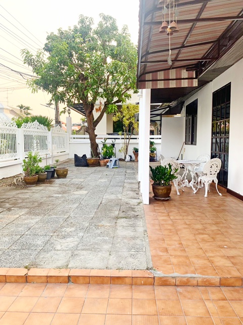 ใหญ่มาก! ติด BITEC บางนา ซอยบางนา-ตราด 14-20  บ้านเดี่ยวให้เช่า72ตรว. ราคาดีที่สุด  240 ตรม.  BTSบางนา MRTศรีเอี่ยม 900ม.