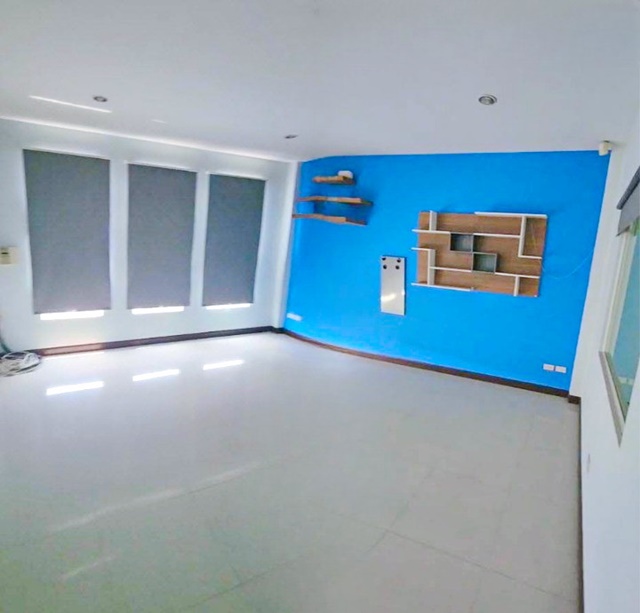 ไบเทคบางนา แบริ่ง ใกล้ BTSบางนา ให้เช่าโกดัง-อาคาร 2 คูหา 2 ชั้น ทำเลเยี่ยมย่านลาซาล 22–32 โลตัส สุขุมวิท 105 2–4นอน 4น้ำ