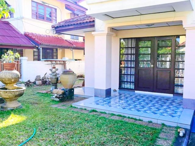 ม.อ. หาดใหญ่ 3.5 กม. บิ๊กซี หาดใหญ่2 1.2 กม.ใหญ่มาก 90 ตร.วา 200 ตรม. บ้านเดี่ยวให้เช่าและขาย 4นอน 3น้ำ  เซ็นทรัล หาดใหญ่ 5 กม.