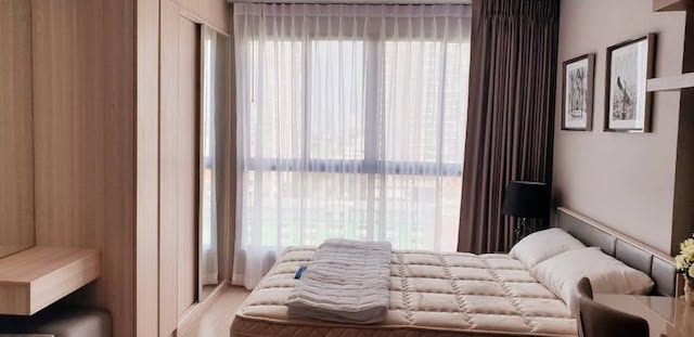 Ideo O2 spacious clean quiet safe 14th floor BTS Bangna
