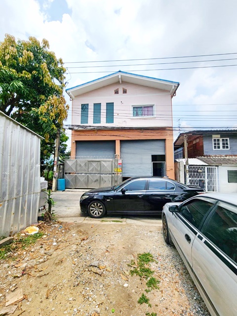 ทำเลเยี่ยมย่านลาซาล 22–32 ใกล้ BTSบางนา ให้เช่าโกดัง-อาคาร 2 คูหา 2 ชั้น ไบเทคบางนา แบริ่ง โลตัส สุขุมวิท 105 2–4นอน 4น้ำ