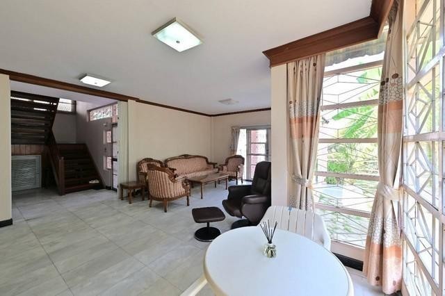 P556 ให้เช่าบ้านเดี่ยว 2 ชั้น หมู่บ้าน โฮมเพลส รามคำแหง 140 Home Place Ramkhamhaeng ใกล้ Lake ใกล้สระว่ายน้ำ และสนามเทนนิส 