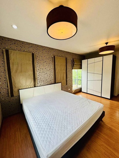 ราชพฤกษ์-พระราม5 ให้เช่า วงเวียนพระราม 5 1.5 กม.​ 3นอน 2น้ำ​  70ตร.วา  180ตร.ม.​ 4แอร์