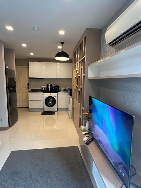 The Ace Ekamai Private quiet clean 6th floor BTS Ekkamai