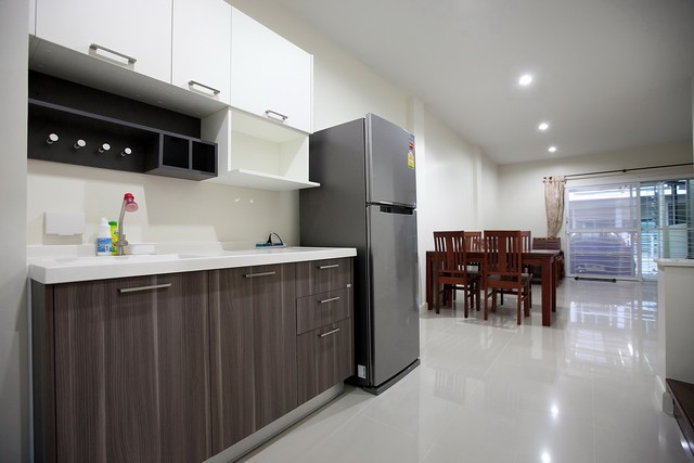 ให้เช่า ทาวน์เฮ้าส์ขนาด 3 ชั้น ในหมู่บ้าน นลิน อเวนิว 2 ซอยรามคำแหง 144