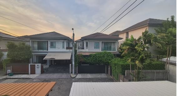 ขาย บ้านเดี่ยว พร้อมเฟอร์ฯ และเครื่องใช้ไฟฟ้า เดอะ แพลนท์ เอสทีค พัฒนาการ 38