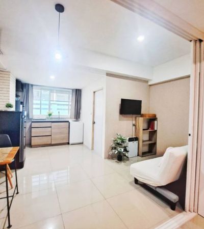 ศรีธนาคอนโด 1 ห้องใหม่ (กั้นห้องเป็นสัดส่วน) ใจกลางย่านนิมมานฯ ใกล้มหาวิทยาลัยเชียงใหม่ 