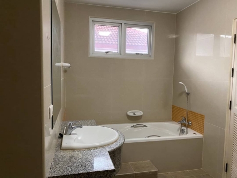 CH855-BH-RE ให้เช่าบ้านเดี่ยว สุขุมวิท วชิระธรรมสาธิต 3 นอน บ้านใหญ่รับสัตว์เลี้ยง