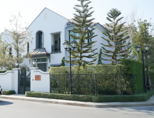 ขาย ให้เช่า บ้านหรู นันทวัน พระราม 9  กรุงเทพกรีฑาตัดใหม่บ้านใหม่