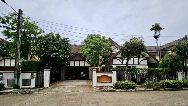 บ้านเดี่ยว ติดถนนใหญ่ เรียบด่วน เอกมัย-รามอินทรา ทำเลศักยภาพ ที่น่าลงทุน