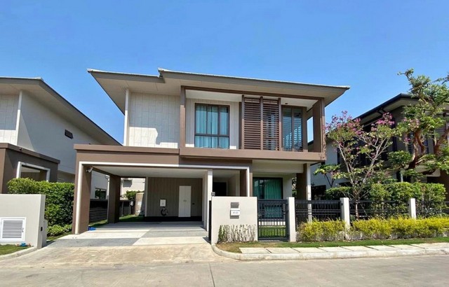 LV53100 ให้เช่า บ้านเดี่ยว บุราสิริ กรุงเทพกรีฑา Burasiri Krungthepkreetha ติดกับโรงเรียนนานาชาติ Brighton