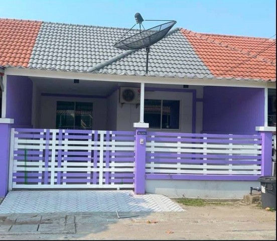 ขายบ้าน ม.ทรัพย์รุ่งเรืองซิตี้1 ทาวน์เฮ้าส์ ชั้นเดียว  2 นอน1 ห้องน้ำ    จอดรถ1คัน อมตะชลบุรี