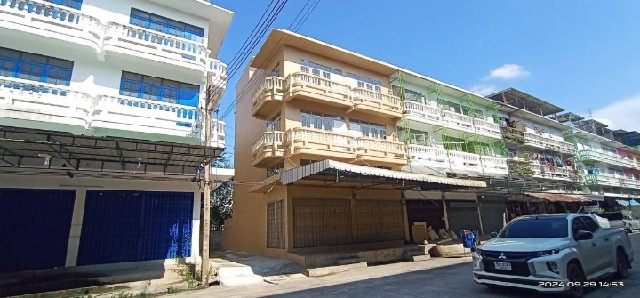 ม.ทองสุข 3.4 กม. บรมราชชนนี64-76 ให้เช่าอาคารห้องมุม 3 ชั้น 2 ตึก 25 ตร.วา.385 ตร.ม.รีโนเวทใหม่ สไตล์ modern luxury ทำเลดี 4 นอน 2 น้ำ