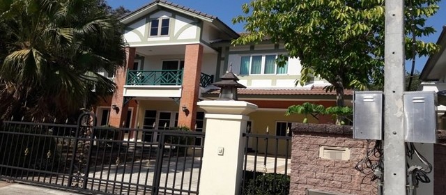 ขายบ้านเดี่ยวมือสองเมืองเชียงใหม่   โครงการลัดดารมย์-อิลิแกนซ์  เชียงใหม่