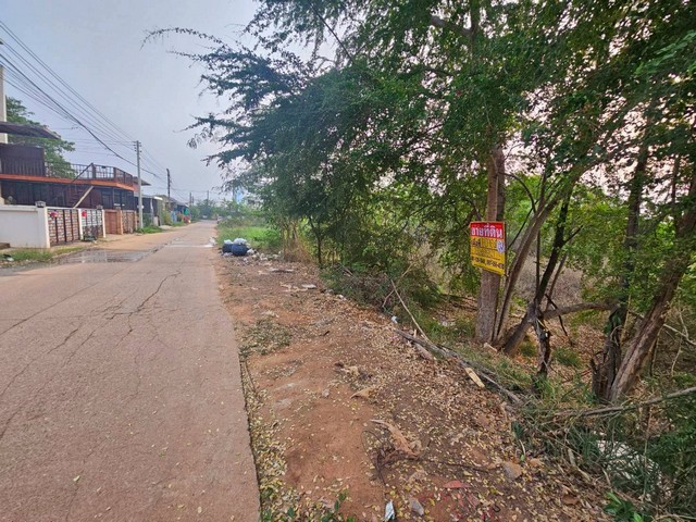 ขายที่ดินสวยราคาถูก 1-0-16 ไร่  มีถนน2ด้าน  ถ.ศรีจันทร์  ใกล้ปั๊มปตท.คำไฮ อ.เมือง จ.ขอนแก่น   ZE825