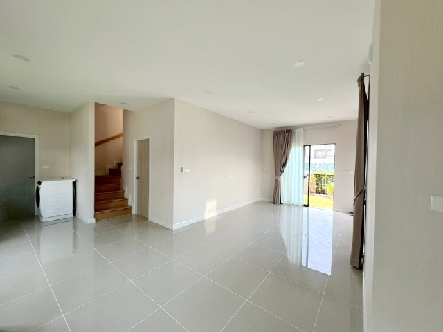 เปิดซิง บ้านใหม่ 55 ตร.วา.220 ตร.ม.MRT คู้บอน 5.9 กม. บ้านเดี่ยว 2 ชั้น รร.นานาชาติเกวลี 3 กม.3 นอน 2 น้ำ ตลาดวงศกร 4.4 กม.