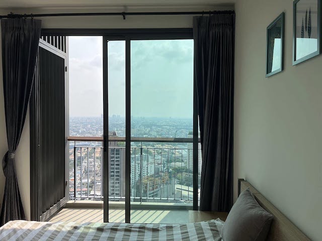 Rhythm Sukhumvit 42 Clean private beautiful view 34th floor BTS Ekkamai