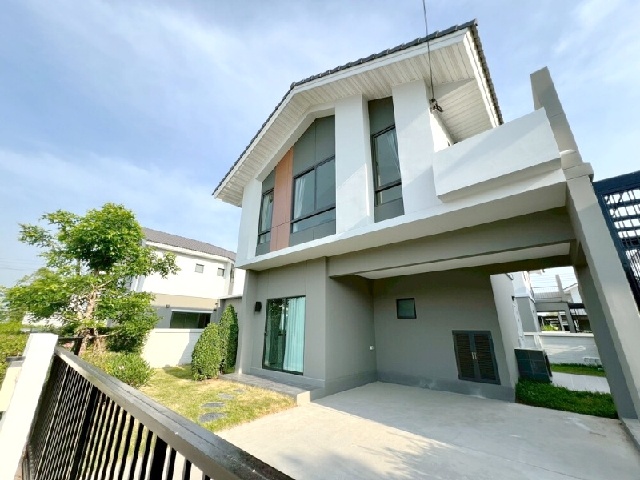 บ้านใหม่ 58 ตร.วา.ตลาดวงศกร 4.4 กม.เปิดซิง! MRT คู้บอน 5.9 กม. บ้านเดี่ยว 2 ชั้น 228 ตร.ม.รร.นานาชาติเกวลี 3 กม.3 นอน 2 น้ำ 