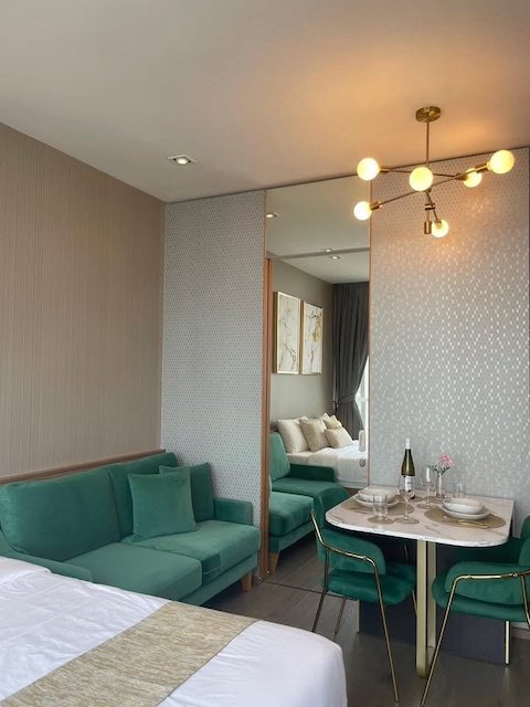 Park 24 Safe quiet private 34th floor BTS Phrom Phong