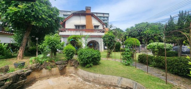 บ้านเดี่ยวหลังใหญ่ ใจกลางเมือง บรรยากาศดี โซนนิมมาน