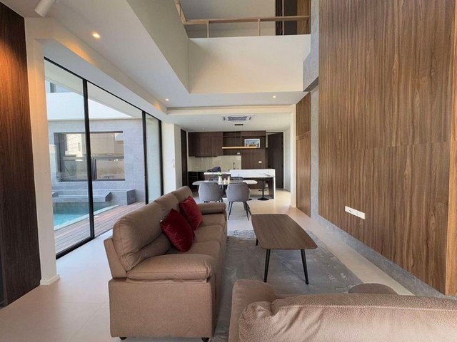 พูลวิลล่าสวย สไตล์โมเดิร์น พร้อมเข้าอยู่ โซนแม่เหียะ