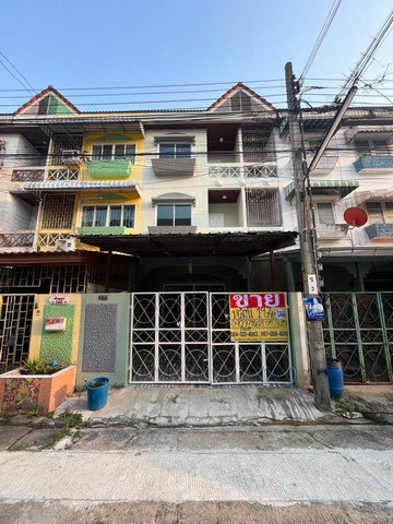 ขายถูกทาวน์เฮาส์รีโนเวทใหม่  3 ชั้น   19.7 ตารางวา  ม.รัชดาสวนธน  ซอยประชาอุทิศ 71   ทุ่งครุ   ZTK226